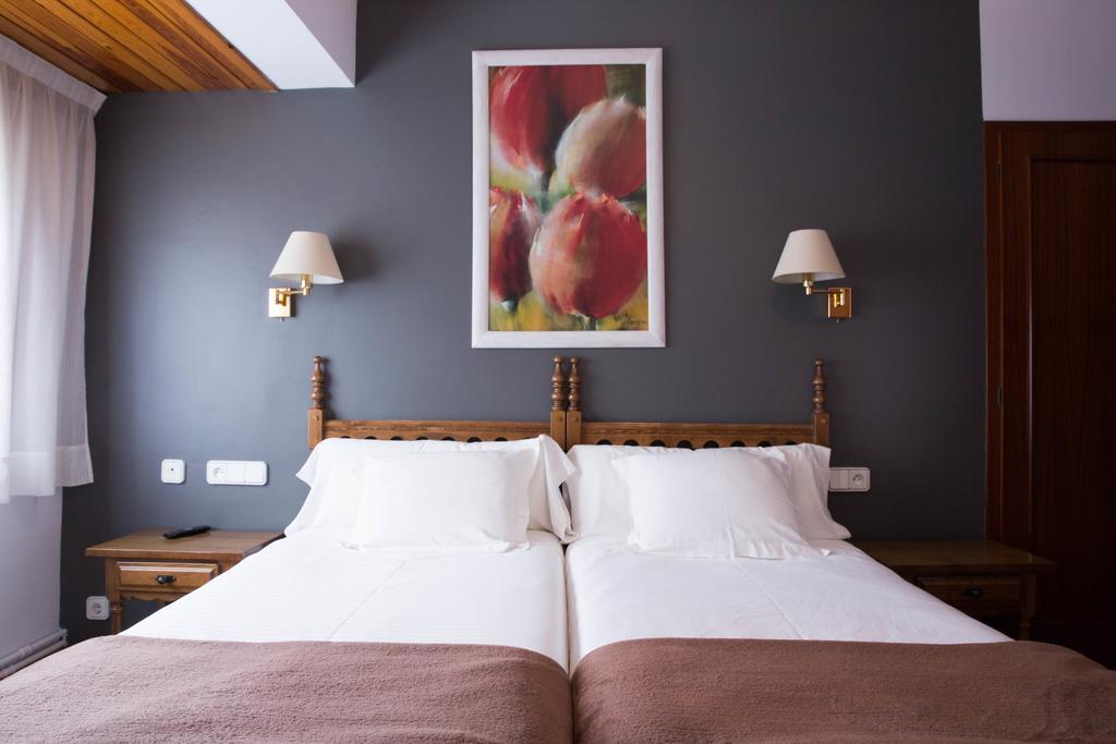 Hotel Bruna Esterri d'Àneu Buitenkant foto