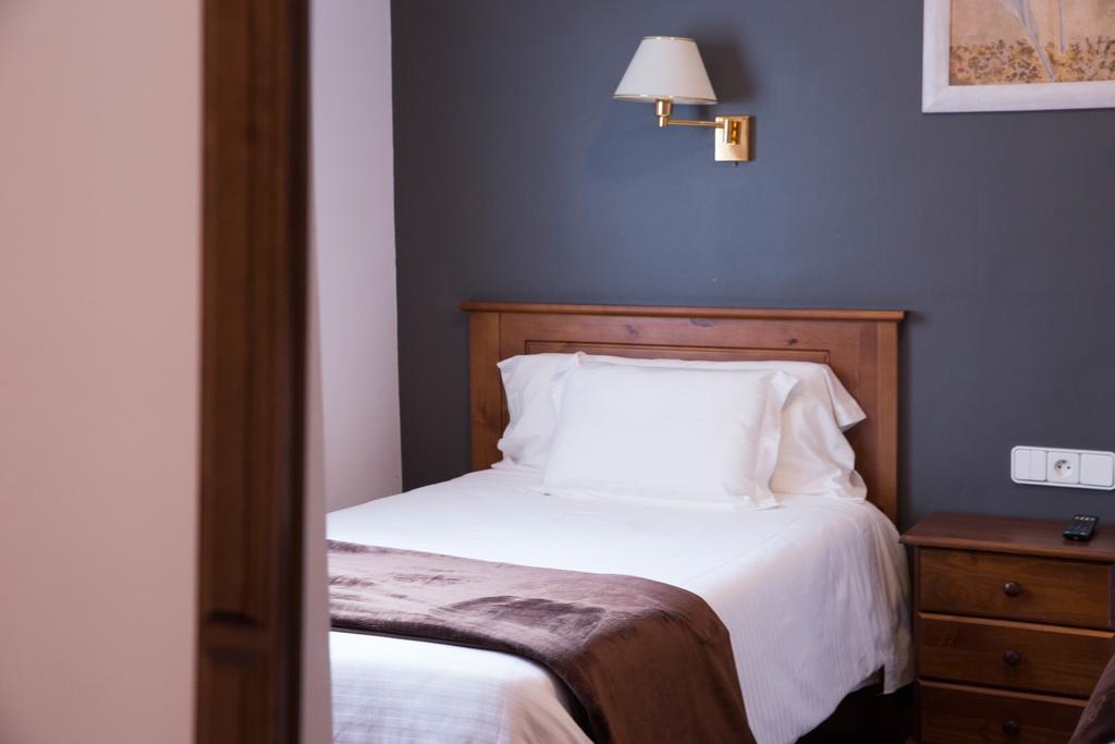 Hotel Bruna Esterri d'Àneu Buitenkant foto