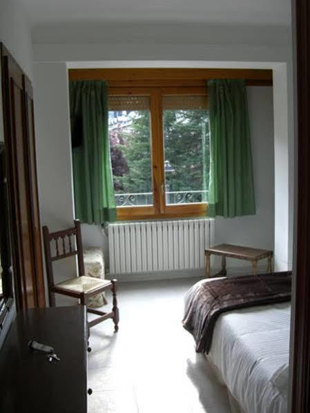 Hotel Bruna Esterri d'Àneu Buitenkant foto