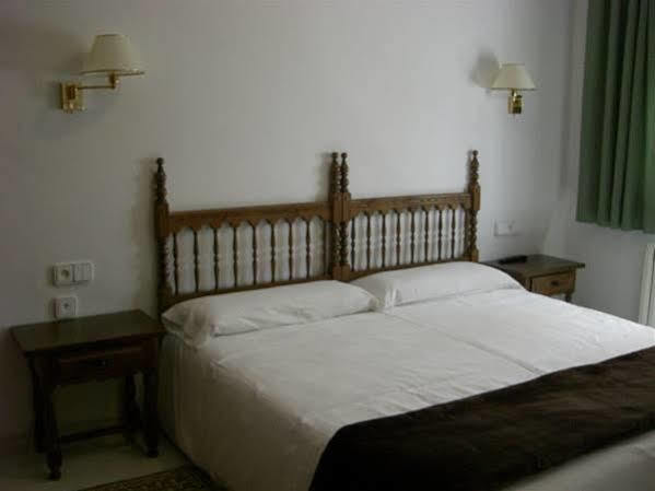 Hotel Bruna Esterri d'Àneu Buitenkant foto